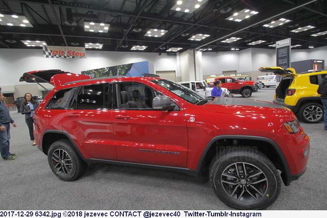 2017-12-29 6342 CARS Indy Auto Show 2018 - Jeep