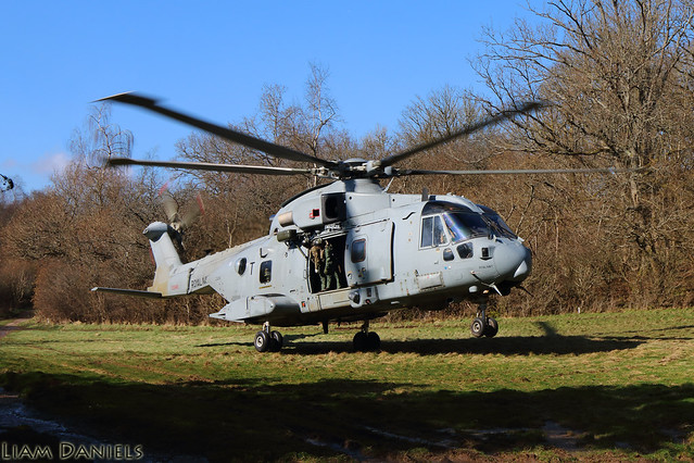 Agusta Westland Merlin HC4 - ZJ135 - T - Royal Navy