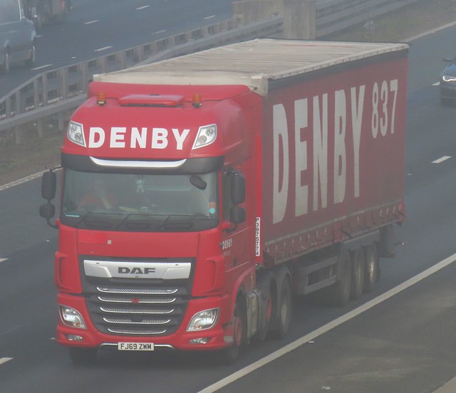 Denby Transport-Lincoln, DAF-XF (FJ69ZWM) On The A1M Southbound, Fairburn Flyover, North Yorkshire, In The Fog 4/3/24