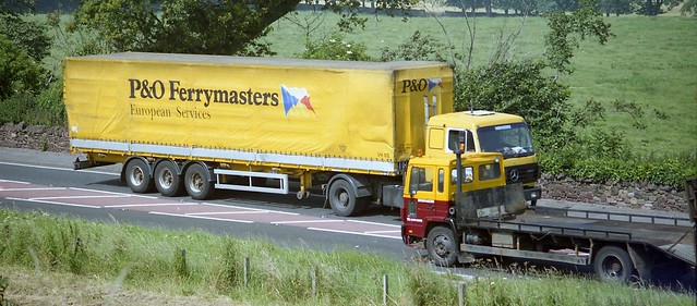 Lorries on the A1 at East Linton, 1997