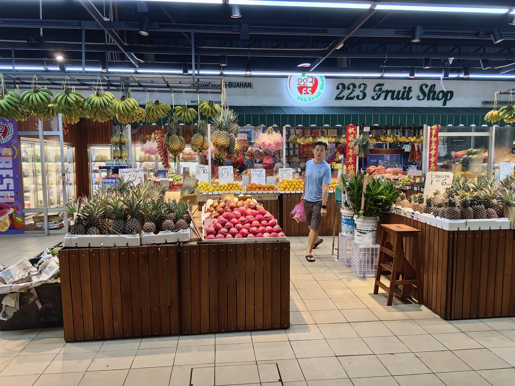 @ 223 Fruit Shop in Puchong Puteri Mart Market