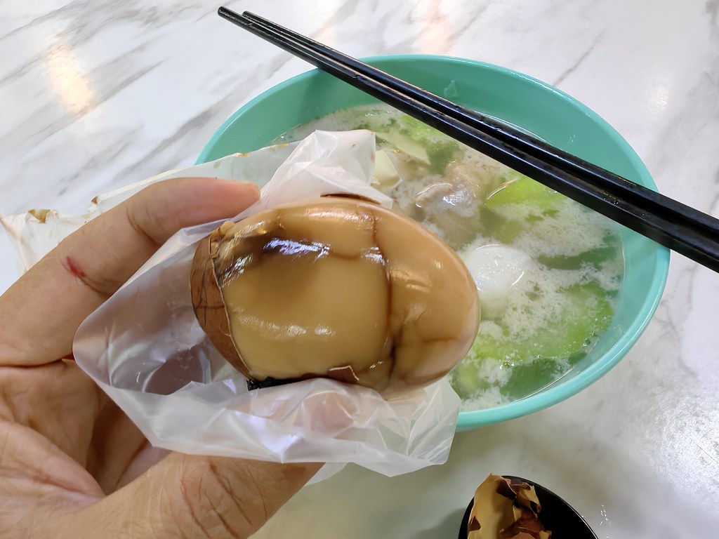 滷蛋 Braised Egg rm$2 @ 唐哥手工餅舖 in 老蒲种美食中心 Old Puchong Food Avenue in Puteri Mart, Bandar Puteri Puchong