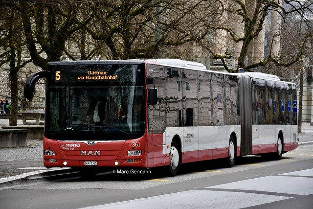 Autobus articulé MAN Lion's City n°361 en service sur la ligne 5. © Marc Germann