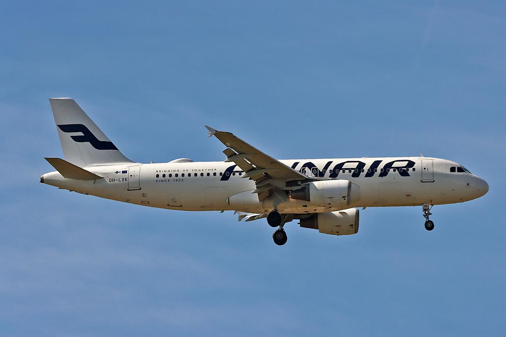 OH-LXK Airbus A.320-214 Finnair Brining us together since 1923 sticker AGP 21-09-23