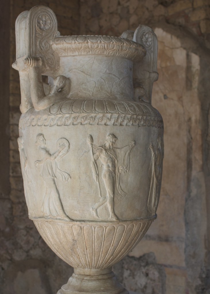 Roman vase (replica) at Villa San Marco