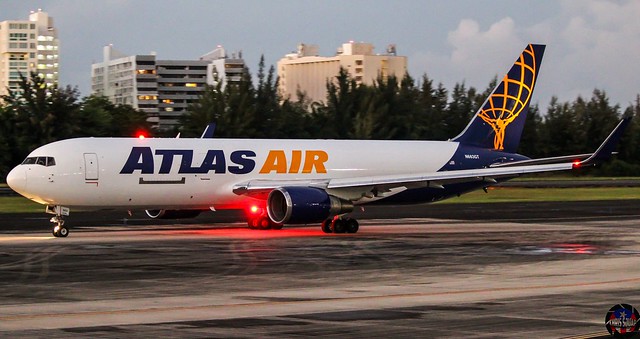 Atlas Air Worldwide / Boeing 767-324'ER'(WL)'BCF' / N663GT