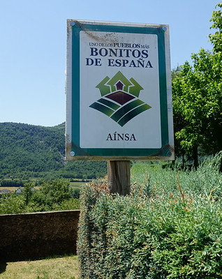 Aínsa (Huesca). Una parada imprescindible de camino hacia los Pirineos. - De viaje por España (6)