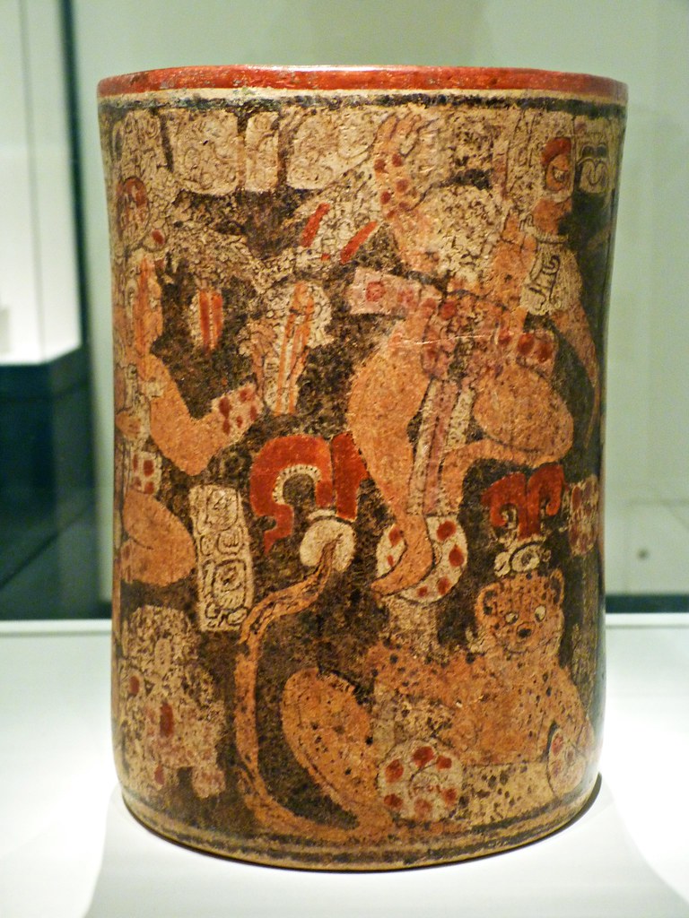Vaso de cerámica polícroma con glifos. Dallas Museum of Art 🇺🇸