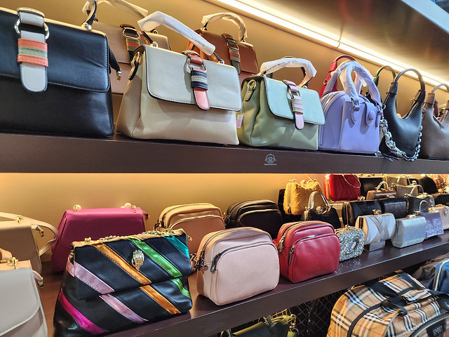 kwc wholesale fashion handbags