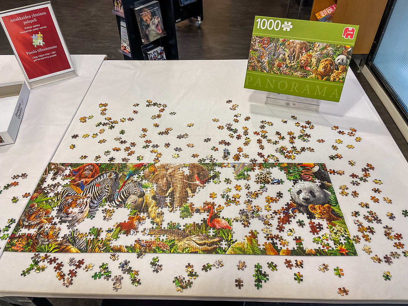 Public jigsaw puzzle in the library