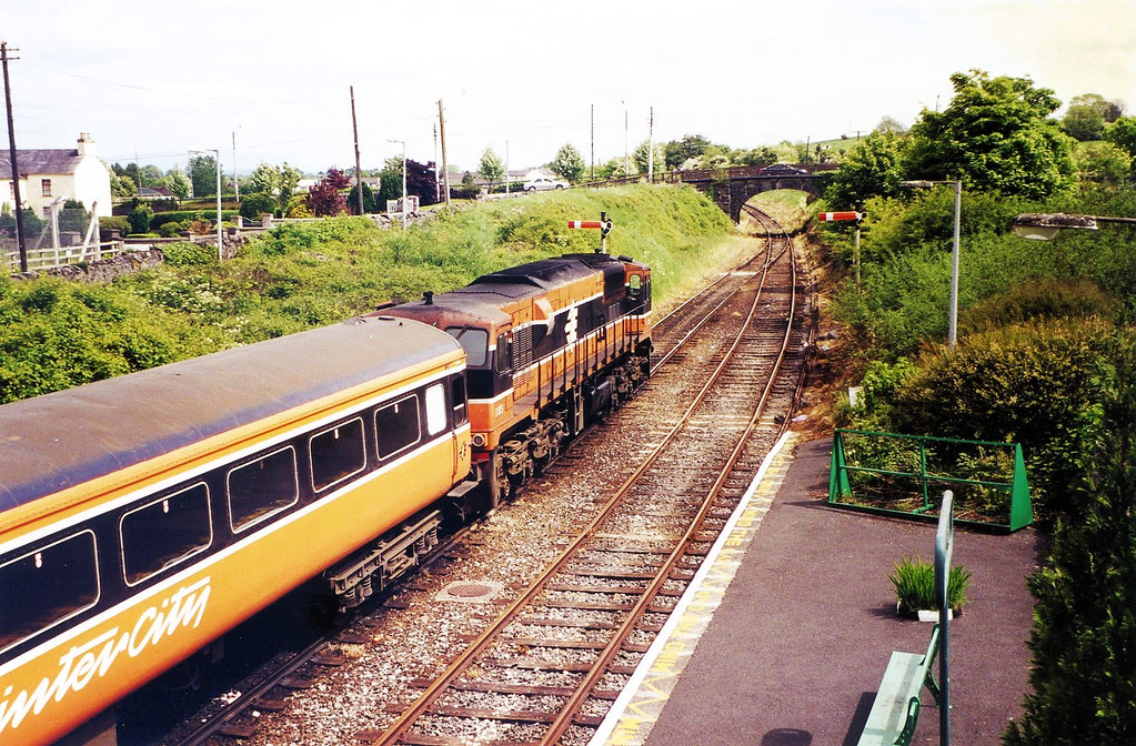 Irish Rail 085, Boyle station, Co. Roscommon. 07.2001.