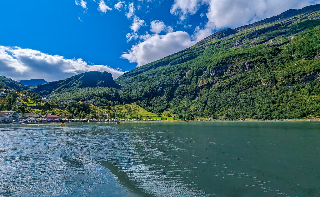 Geirangerfjord, Norway-090323467