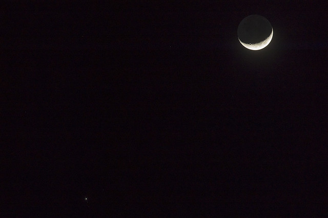 Jupiter and the waxing crescent Moon visivle on March 13, 2024