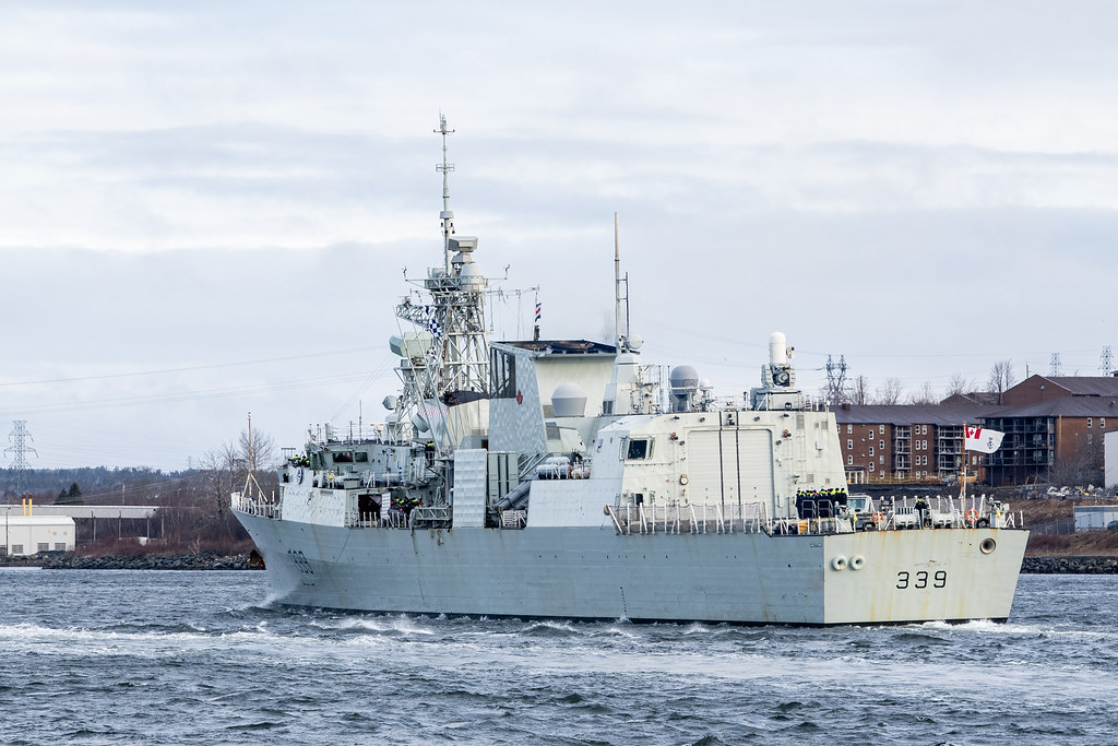 HMCS Charlottetown arrival