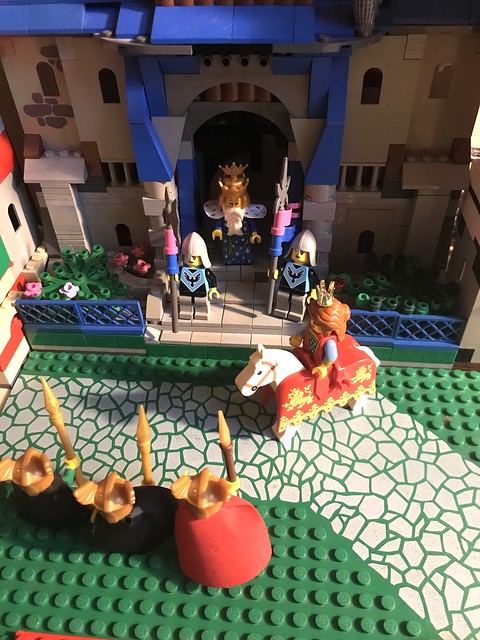 Lego Classic Castle: new mini faction enters the medieval world in the besieged divided capital of the alliance and are retconned in to the story by the narrator and minifigure god ( me ) (AFOL vignette lego dark ages MOC