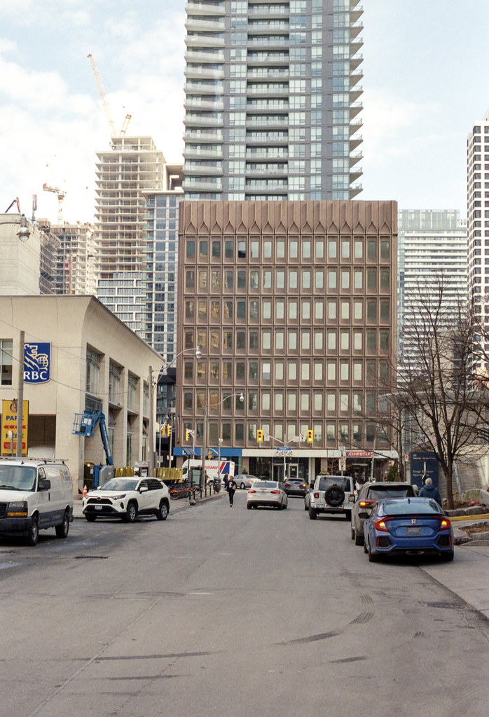Looking up Orchardview to Yonge March 2024