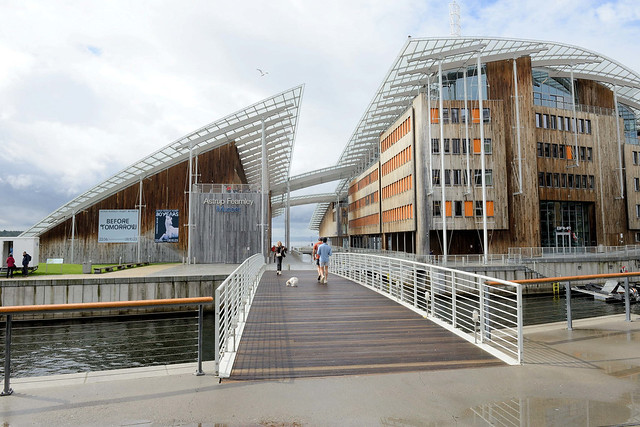 5991 Bürogebäude und Museum of Modern Art - Entwurf Renzo Piano; - Fotos aus Oslo, Hauptstadt von Norwegen.