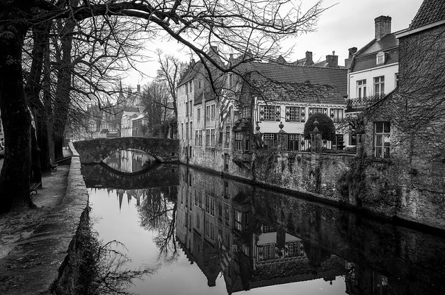 MORNING CANAL :::: Bruges