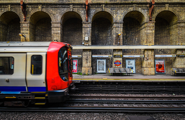 Barbican tube station, London バービカン駅、ロンドン