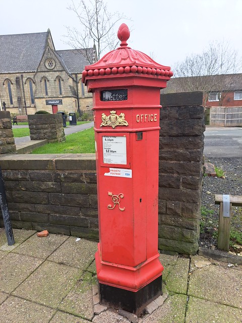 Victorian Pillar Box (replica?)