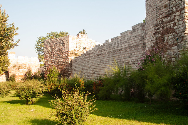 Istanbul ancient wall9.jpg