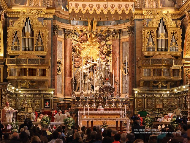 Valletta, Kon-Katidral ta' San Ġwann, altar