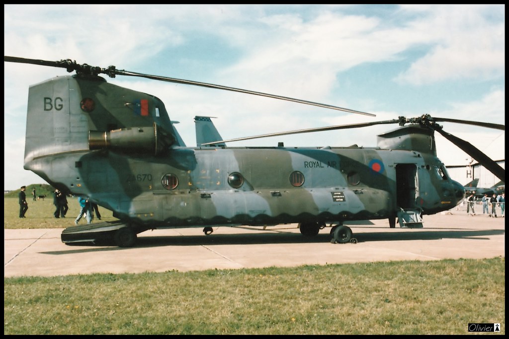 Chinook HC1, n°18sq, RAF, ZA670, BG