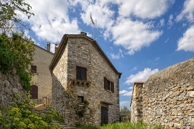 La casetta di pietra - The small stone house