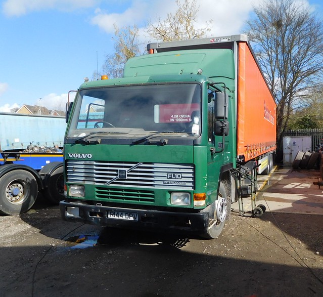 Ray Goudy's 1998 Volvo FL10 320 artic