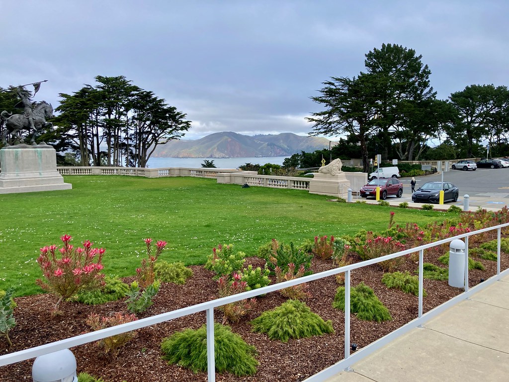 North lawn San Francisco Legion Of Honor Museum, Marin headlands IMG_6325