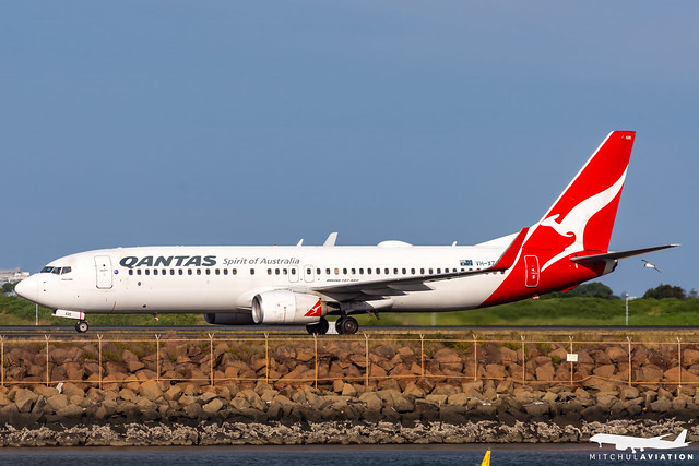 Qantas | VH-XZE | Boeing 737-838 | Sydney Kingsford Smith International Airport (SYD/YSSY)