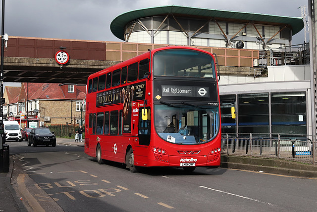 Piccadilly Line Replacement, Metroline West, VWH2097, LK15CWV