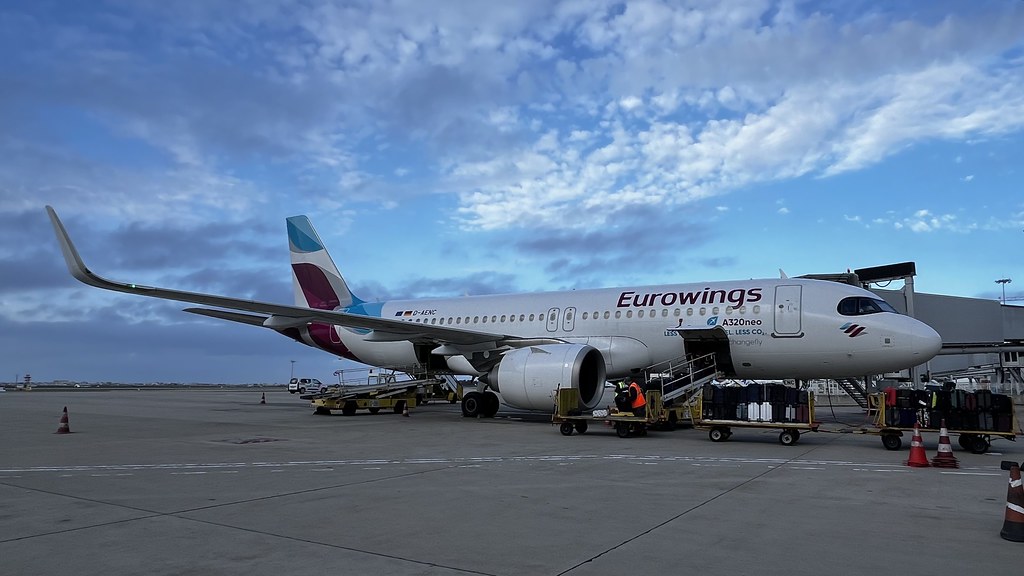 Eurowings - Airbus A320 neo - FAO - Portugal