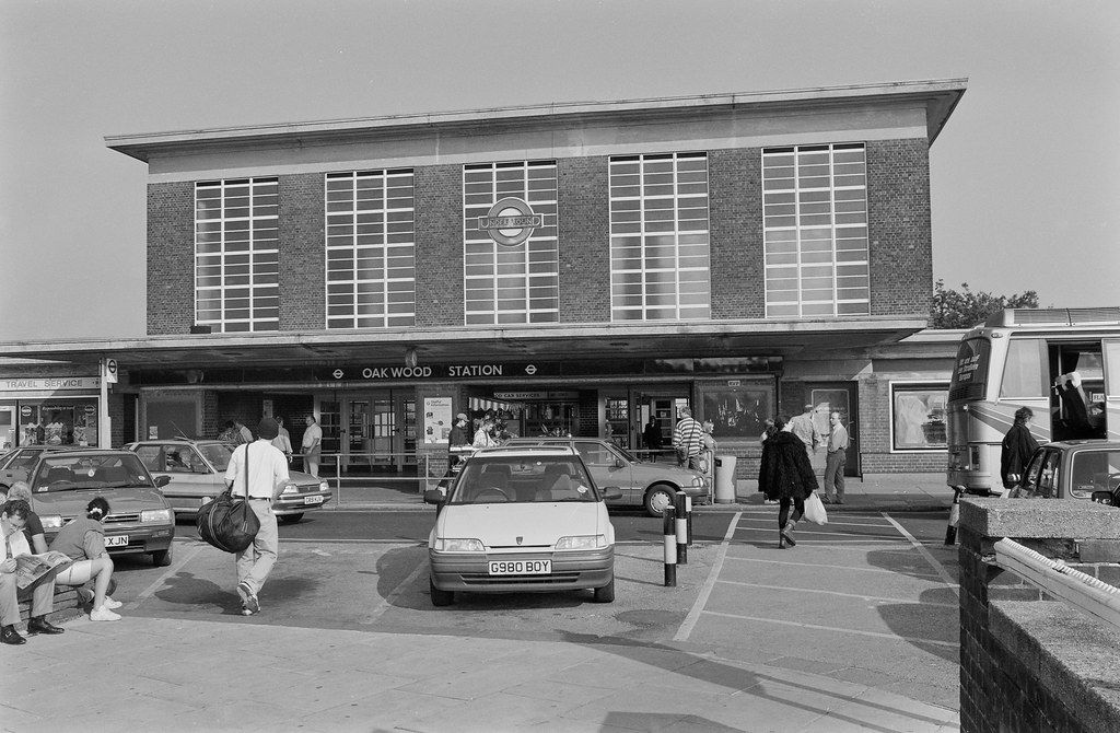 Oakwood Station, Bramley Rd, Oakwood, Enfield, 1994, 94-5j-35