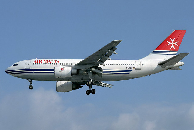 D-AICM Air Malta Airbus A320-203 at London Heathrow Airport in September 1994