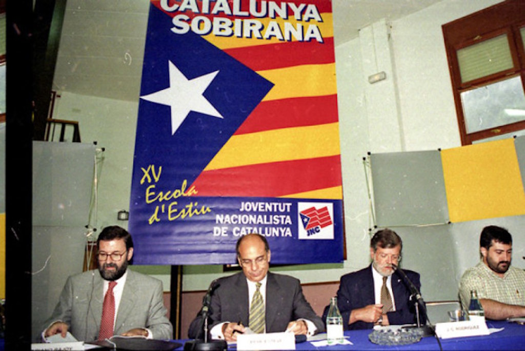 Mariano Rajoy representa al PP y Gobierno d Aznar en una convención separatista, 1996