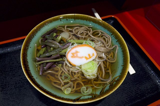 Japanese soba noodles / 山菜そば / 立山そば JR富山駅構内店 (富山県富山市)