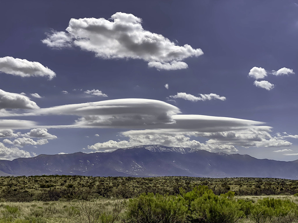Lenticular over Catalina Mts (Explored)