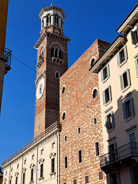 2023.08.11.077 ITALIE - VERRONE. Torre dei Lamberti