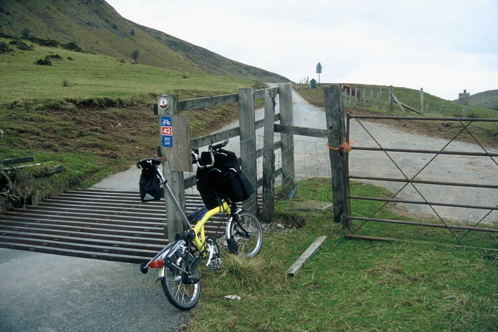 Cycling to Gospel Pass