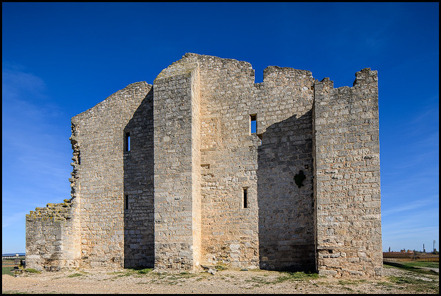 Languedoc roman: la grange cistercienne de Fontcalvy