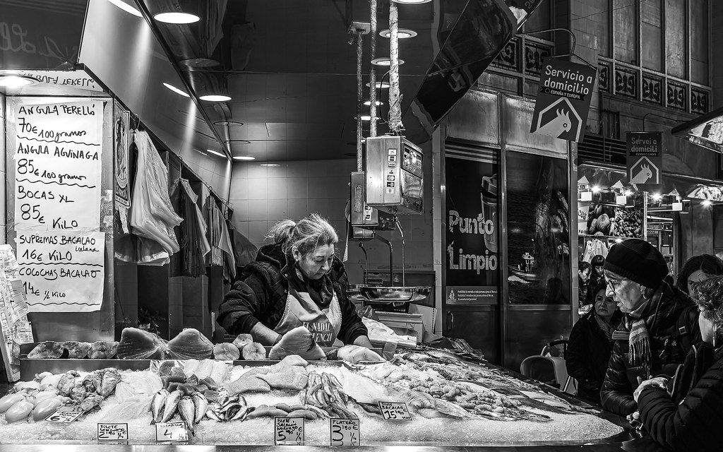 Buying the Fresh Seafood (Central Market - Valencia) (Monochrome) (Ricoh GR3x Compact) (1 of 1)