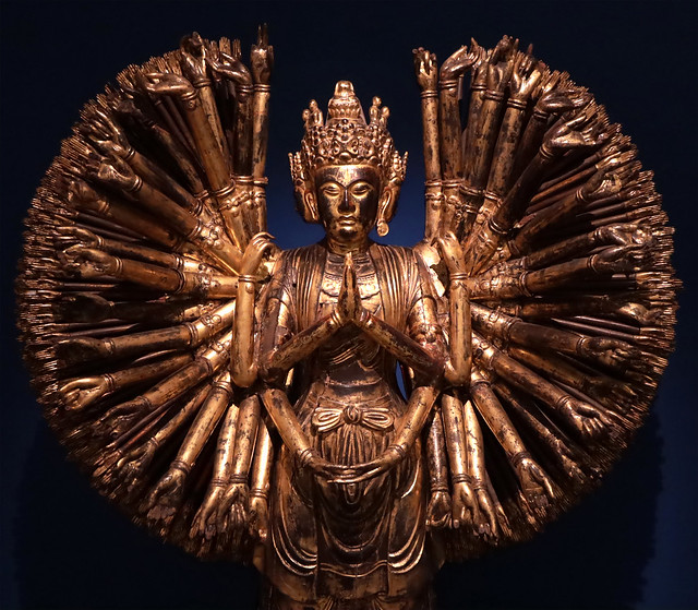 La déesse à 1000 bras | Thousand-armed goddess