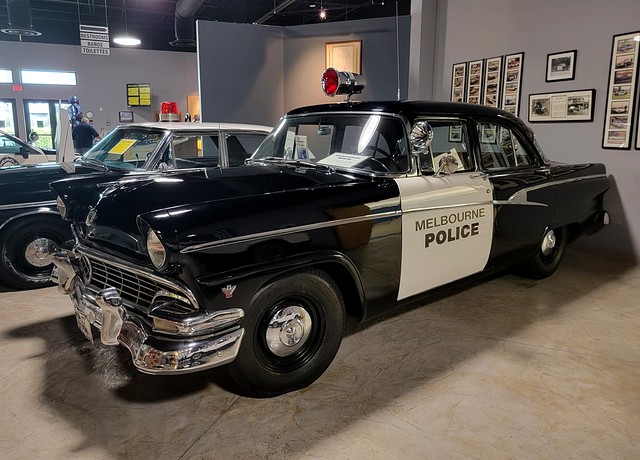 Melbourne, Florida Police - 1956 Ford ---