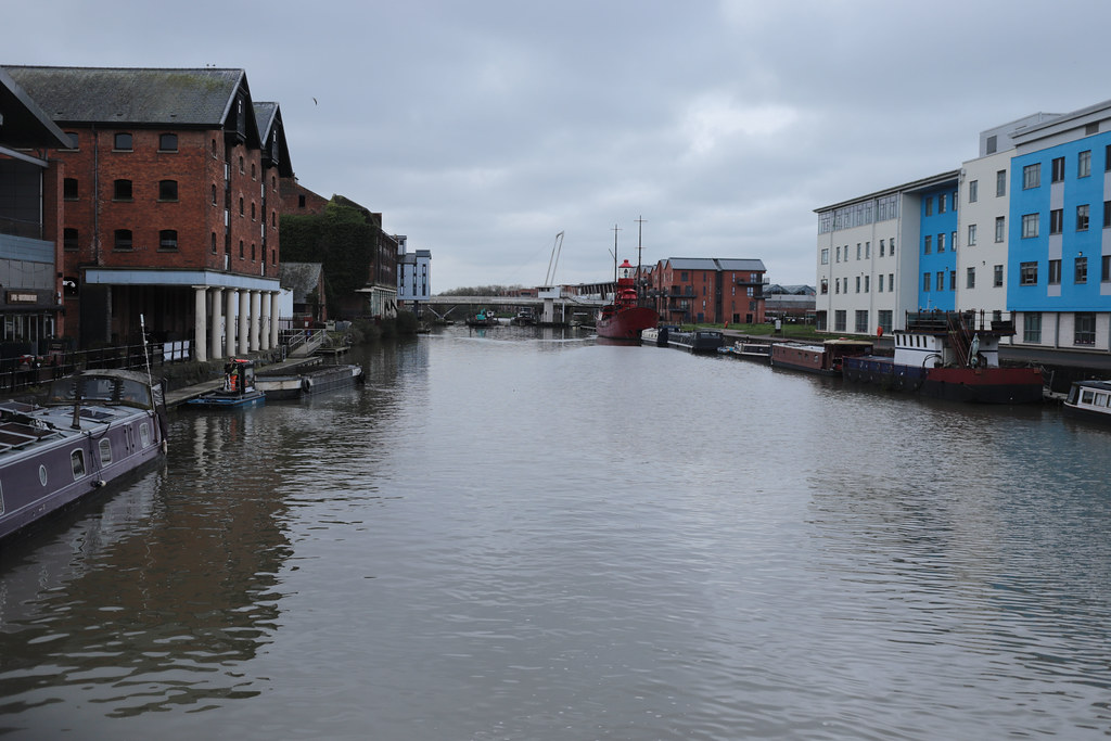 Gloucester and Sharpness Canal (south)  -  Gloucester Docks