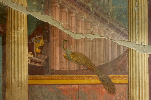 Face (mask?) with peacock fresco at Oplontis