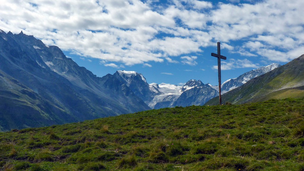 La croix de l’Etoile (2.154 m)