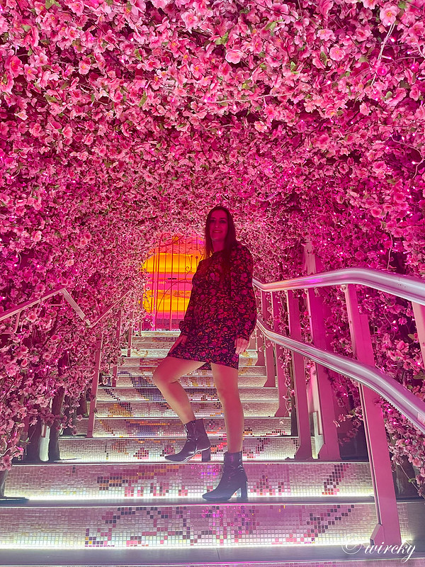 Escalera del restaurante Bloom