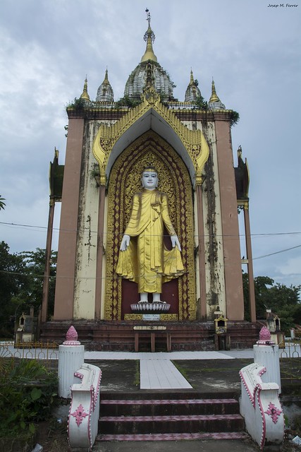 BUDA A BAGO (Myanmar, agost de 2015)