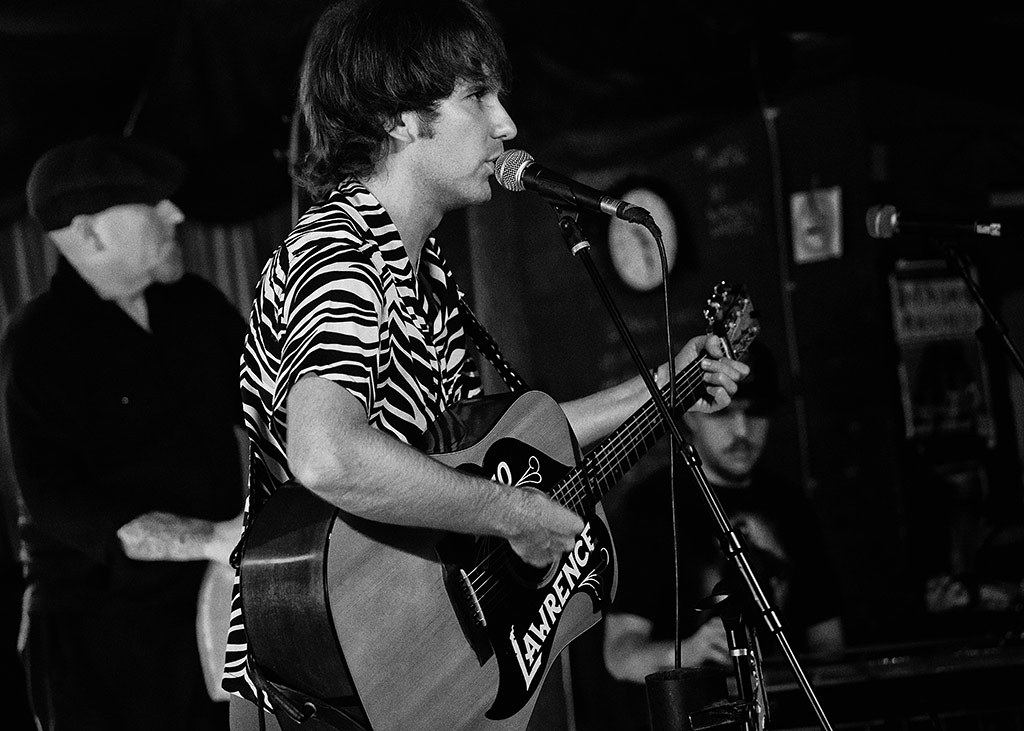 Theo Lawrence at The White Horse